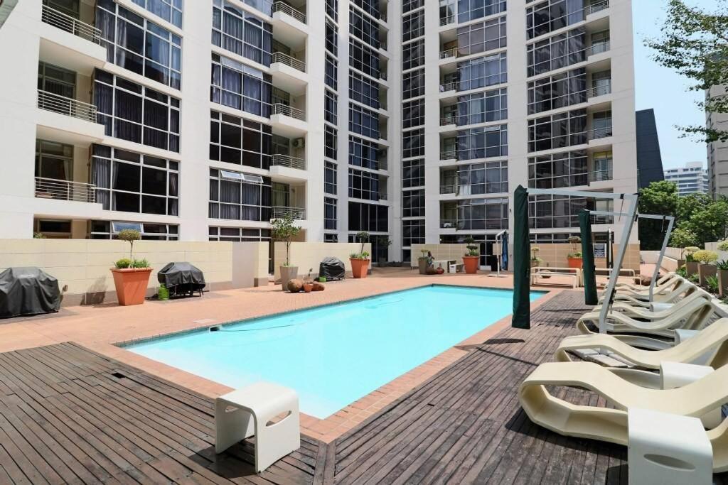 Hydro Park Penthouse Apartment Johannesburg Exterior photo